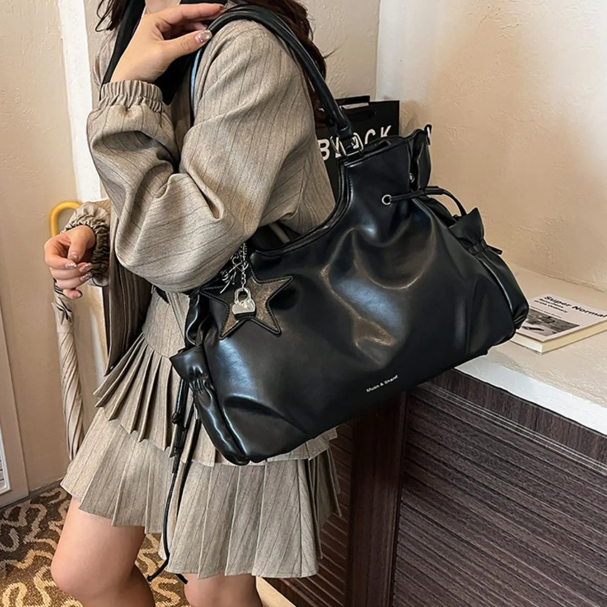 Geometric Pattern Travel Duffle Bag